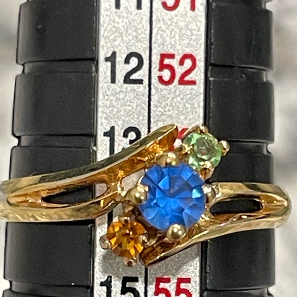 Vintage Style Gold tone 3 Stone Ring Blue Green Yellow Stones Sample Ring Sz 7 - Picture 2 of 12